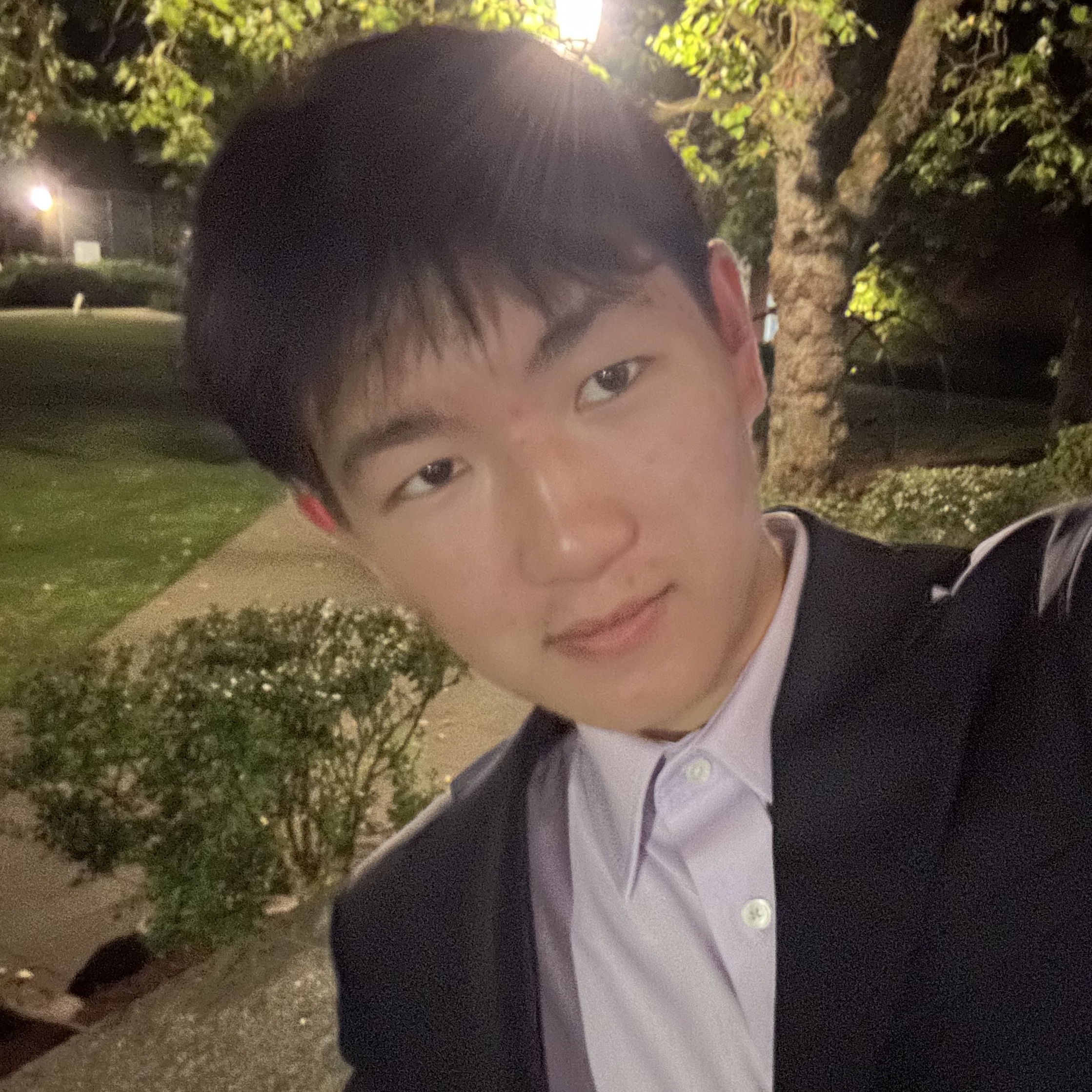 Photo of Raymond Zhu